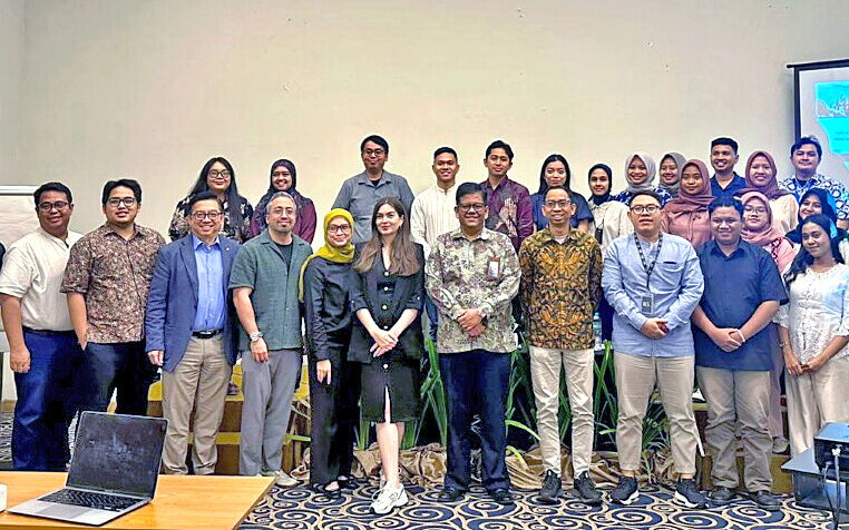 Eine Gruppe von Stakeholdern aus Indonesien und Deutschland